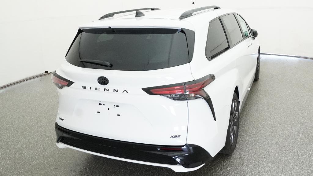 New 2026 Ice Cap Toyota XSE image 2