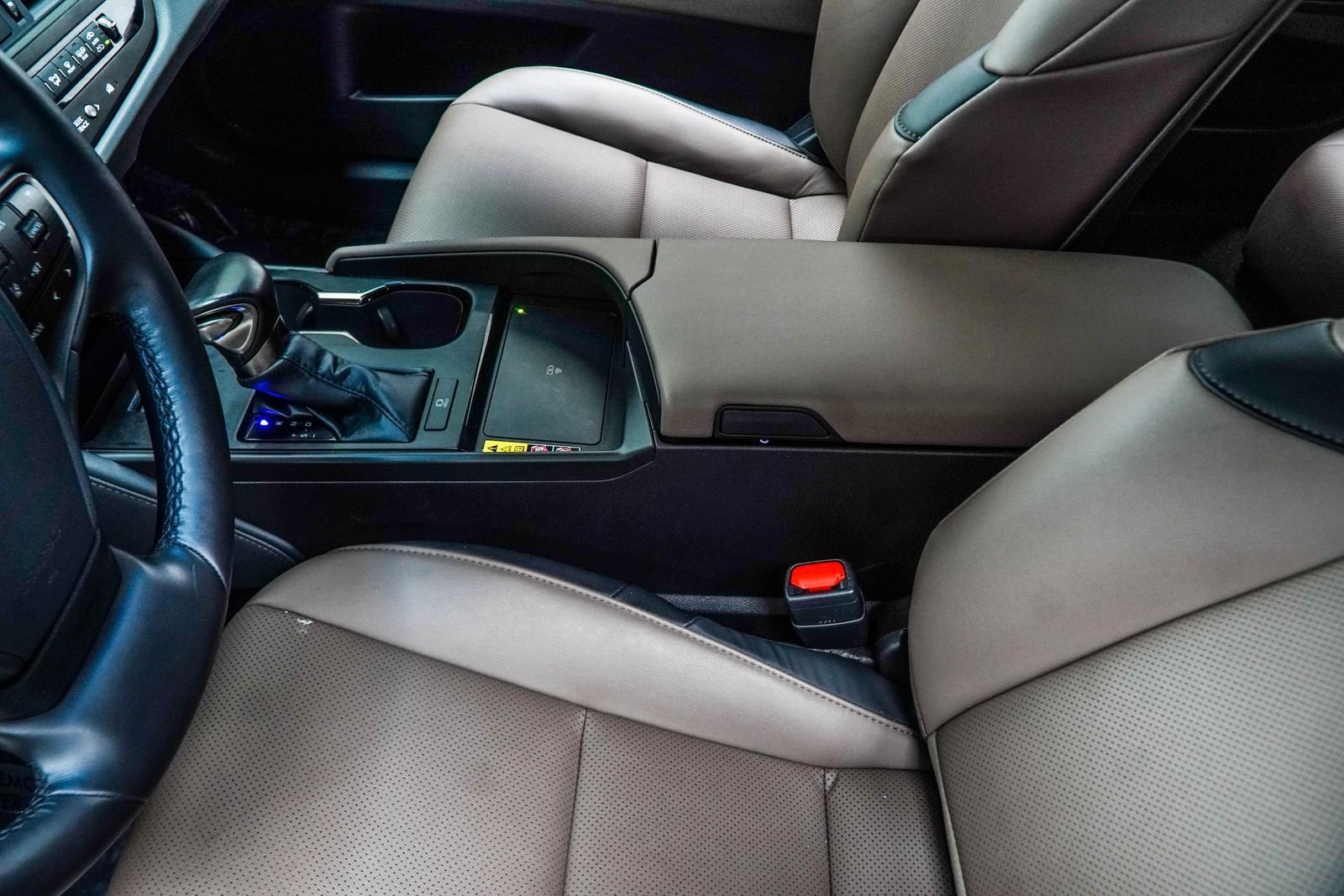 Used 2025 Red Lexus 350 image 20