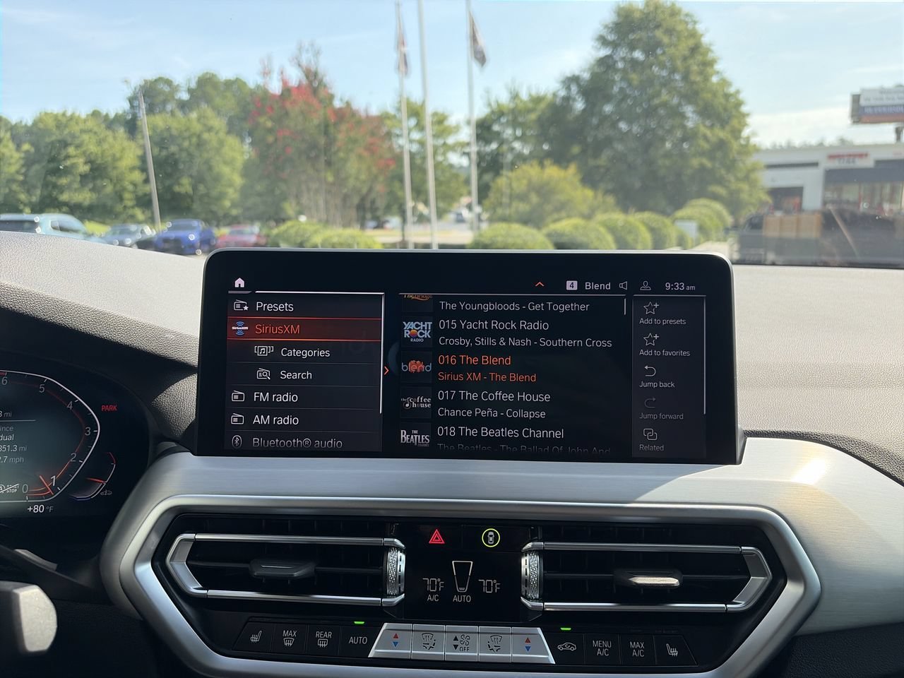 Used 2025 Alpine White BMW xDrive30i image 23