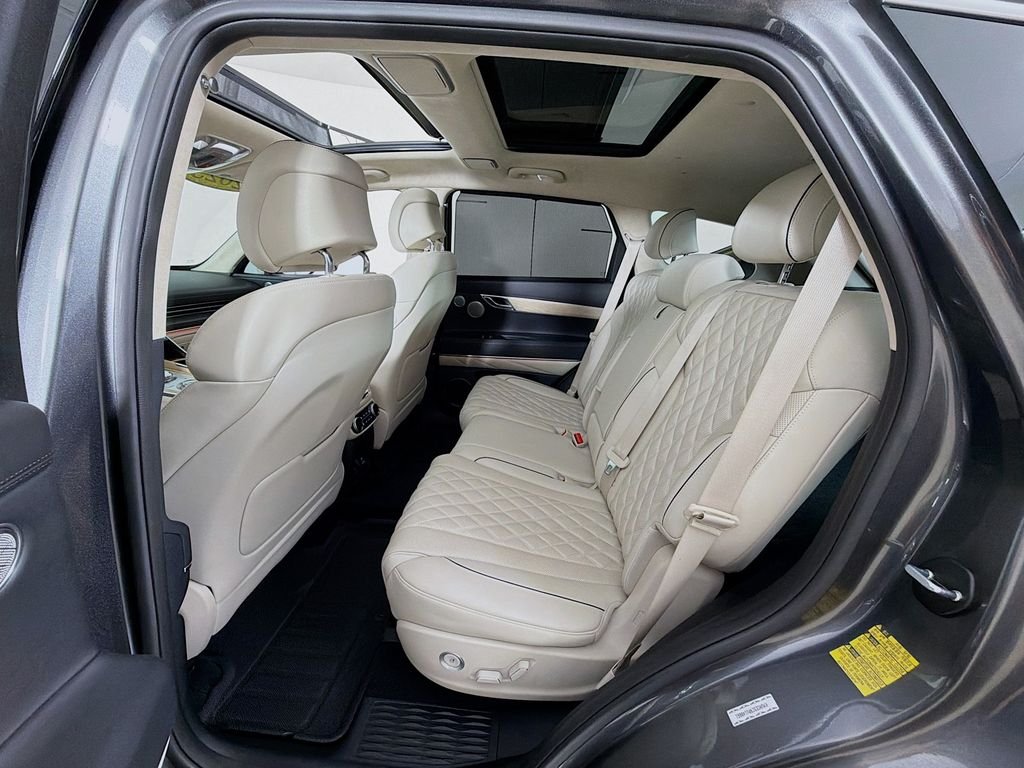 Used 2023 Himalayan Gray Genesis 3.5T Prestige image 26