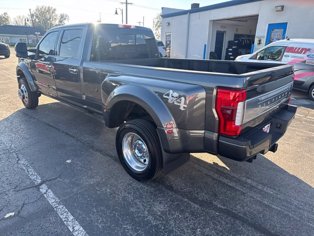 Used 2017 Gray Ford Platinum image 6