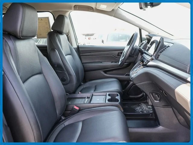 Certified Used 2025 Black Honda EX-L image 18