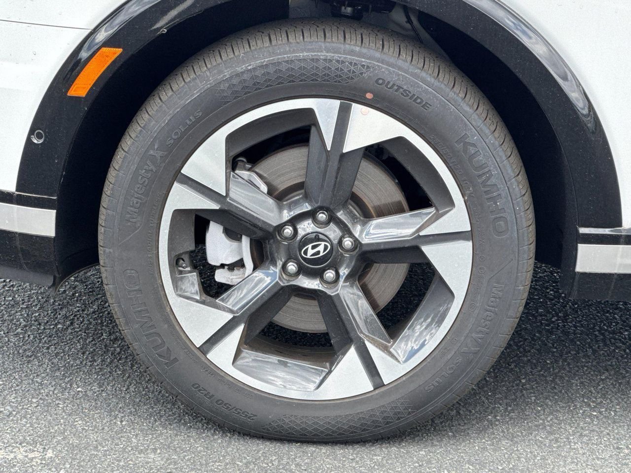 New 2026 White Hyundai Limited AWD image 26