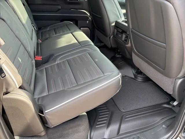 2026 GMC Sierra 1500 AT4X - Photo 19