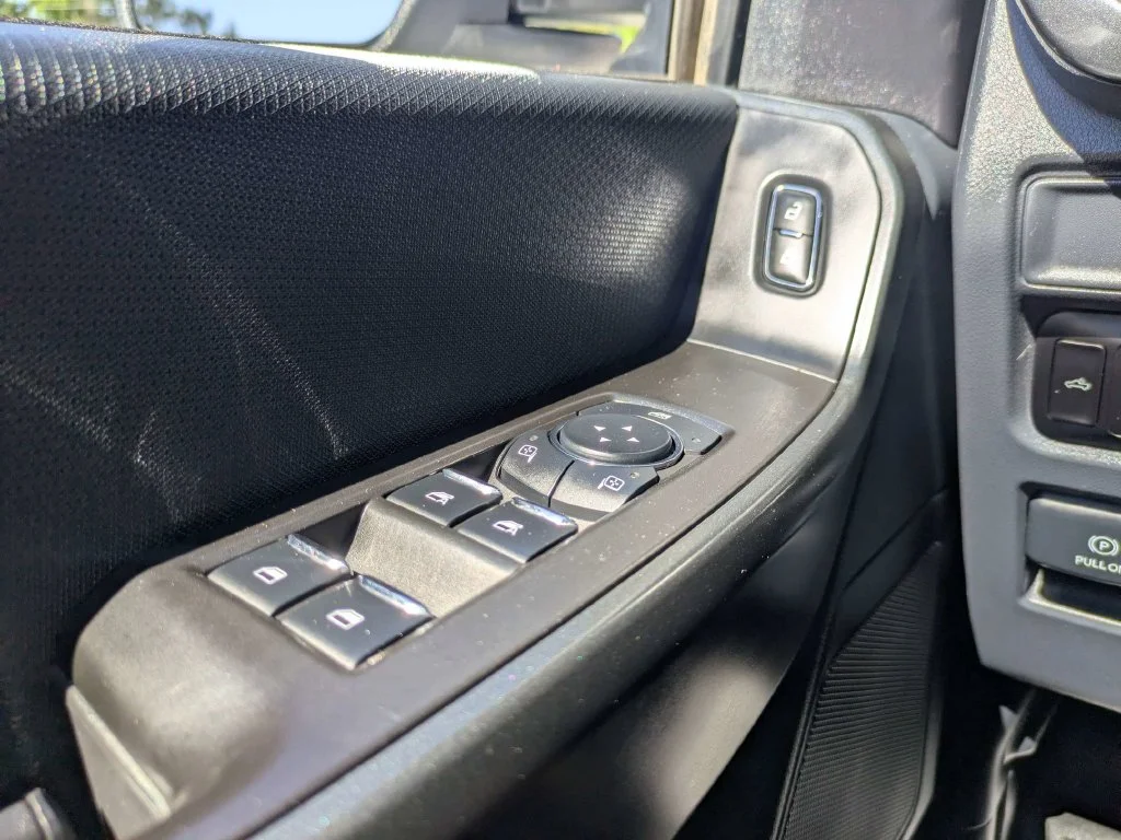 Used 2023 White Ford XL image 23