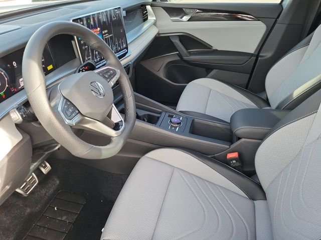 2026 Volkswagen Tiguan SE R-LINE BLACK - Photo 11