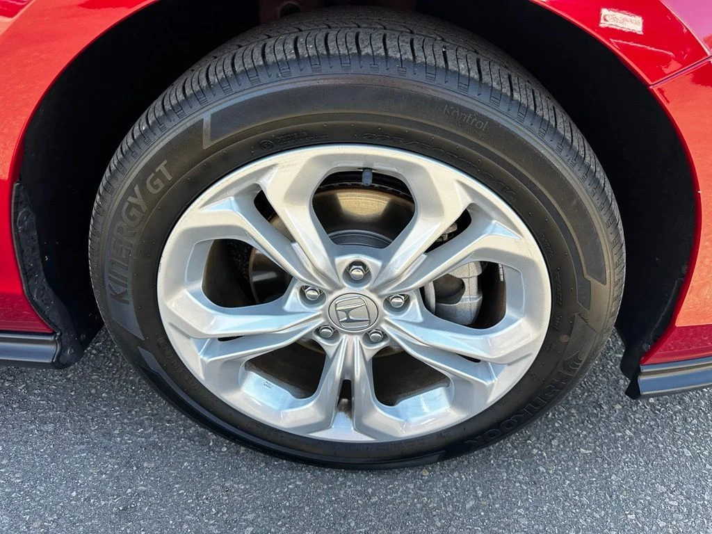 Used 2023 Red Honda LX image 12