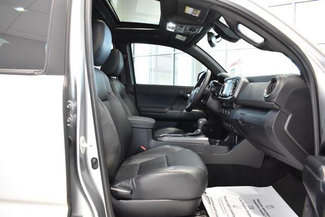 Certified Used 2022 CELESTIAL SILVER METALLIC Toyota  image 12