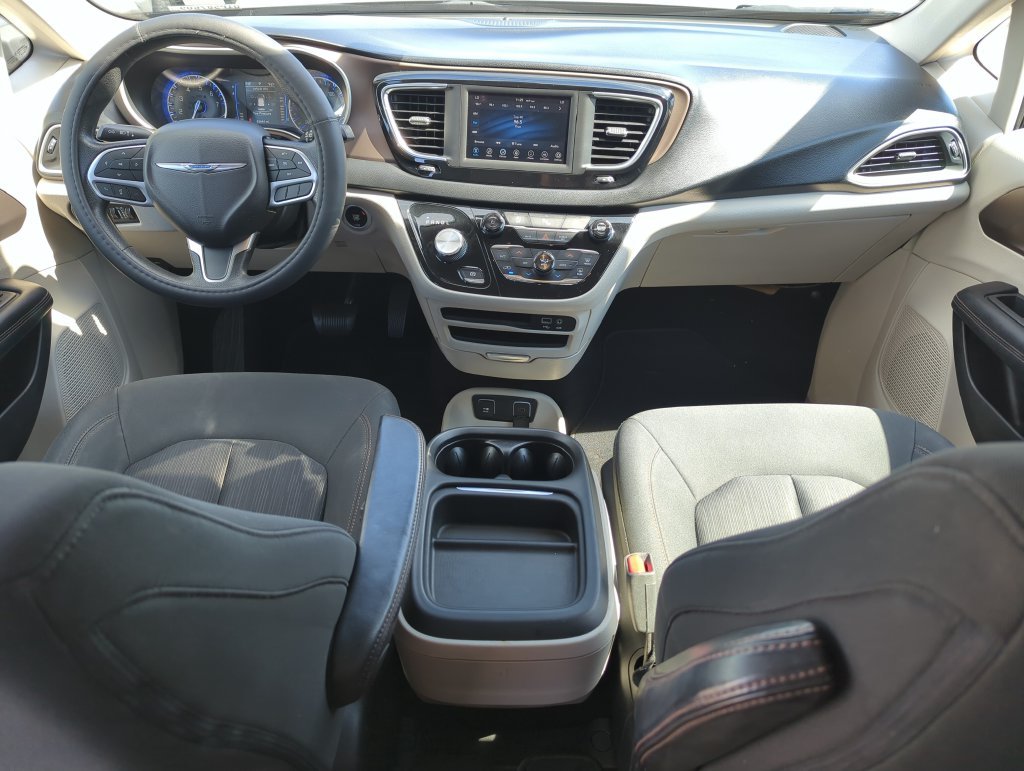 Used 2019 Gray Chrysler Touring Plus image 14