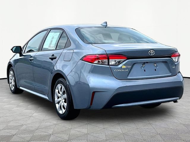 Used 2020 Celestite Toyota LE image 4