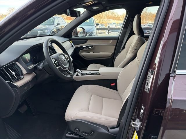 2026 Volvo XC90 Plus - Photo 11