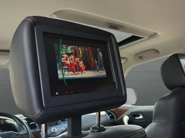 Used 2019 Blue Nissan Platinum image 16