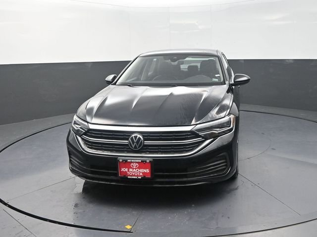 Used 2024  Volkswagen 1.5T SE image 2