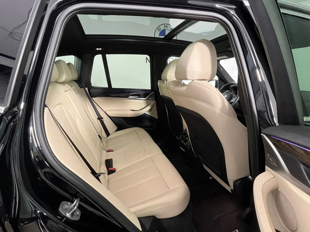Used 2023 Black BMW xDrive30i image 22