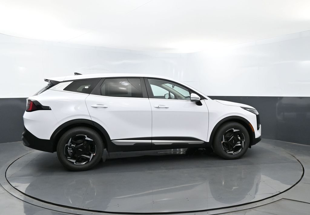 New 2026 Glacial White Pearl Kia EX image 4