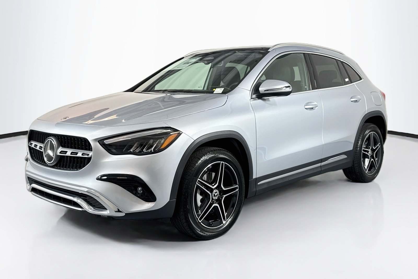 New 2026 Cirrus Silver Metallic Mercedes-Benz GLA 250 image 1