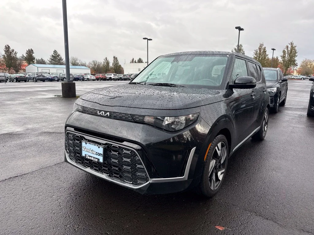 Used 2023 Fusion Black Kia GT-Line image 3