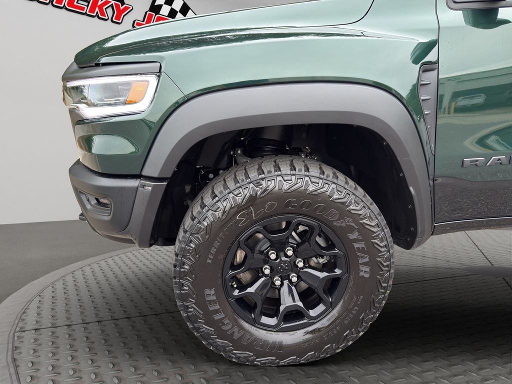 New 2026 Serrano-Green Metallic Exterior Paint RAM RHO image 13