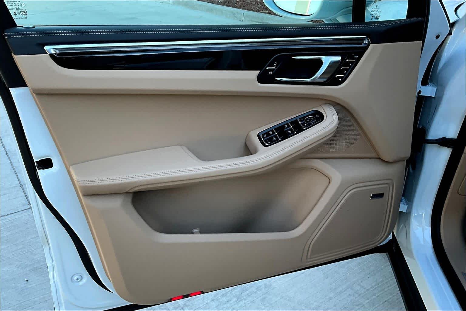 2026 Porsche Macan S - Photo 19