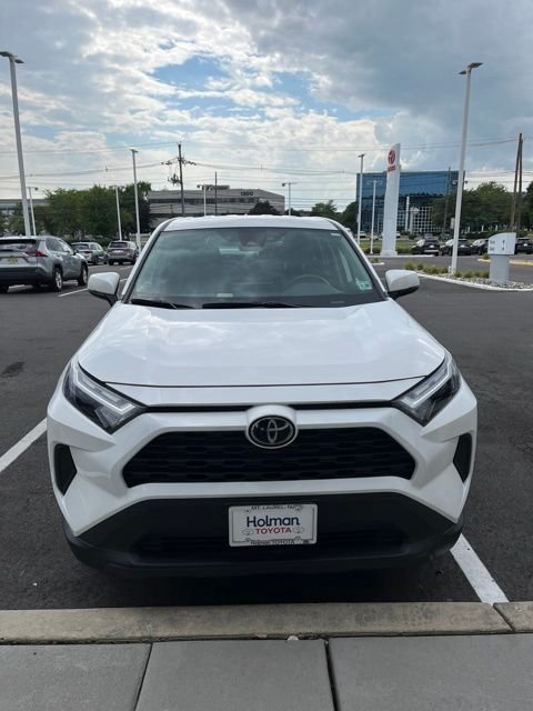 Used 2025 White Toyota LE image 1