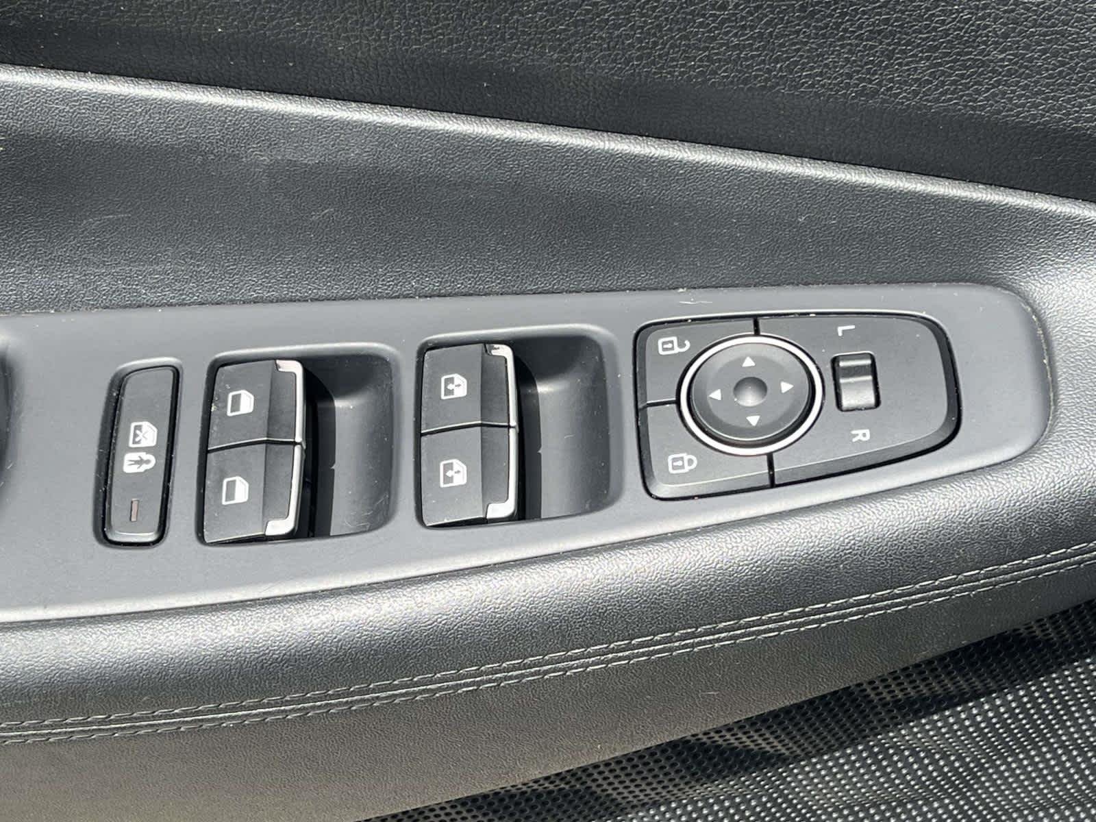 Used 2022 Twilight Black Hyundai SEL image 35
