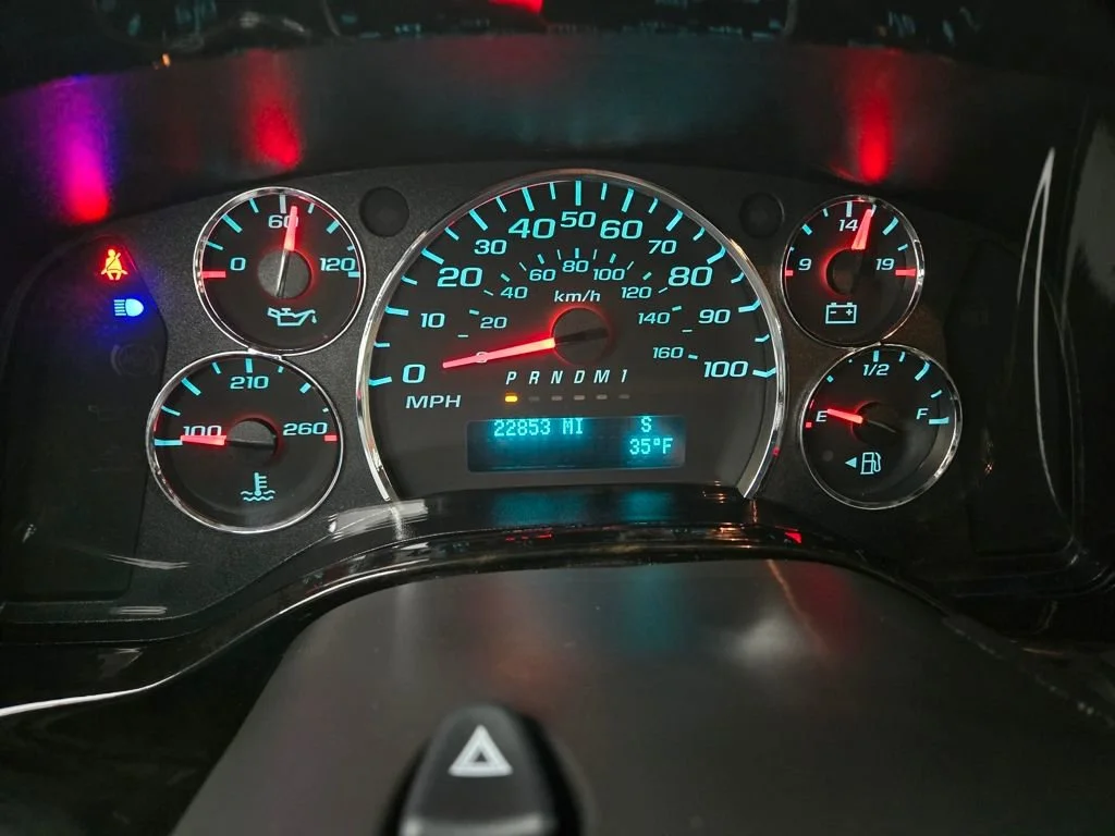 2023 GMC Savana Cargo Work Van - Photo 22