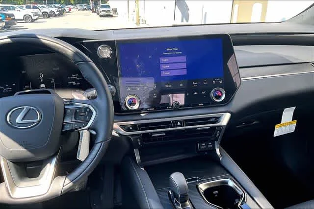 2026 Lexus RX 450h+ Premium - Photo 7