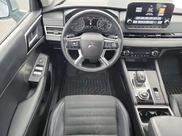 2024 Mitsubishi Outlander SE - Photo 20