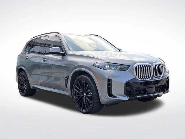 Used 2025 Gray BMW sDrive40i image 6