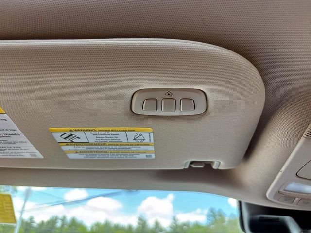 Used 2024 White Ford XLT image 31