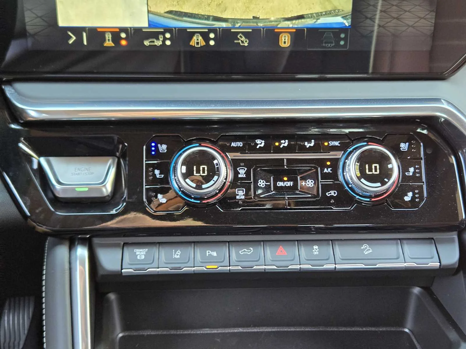 2026 GMC Sierra 2500HD Denali Ultimate - Photo 13