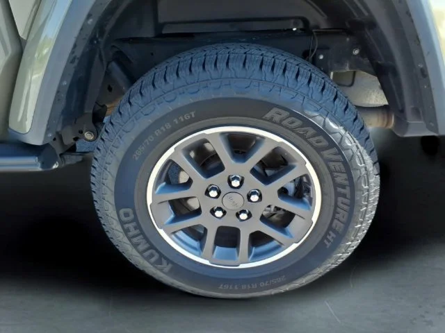Used 2020 Green Jeep Overland image 14