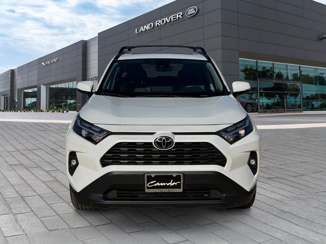 Used 2025 Beige Toyota XLE Premium image 8