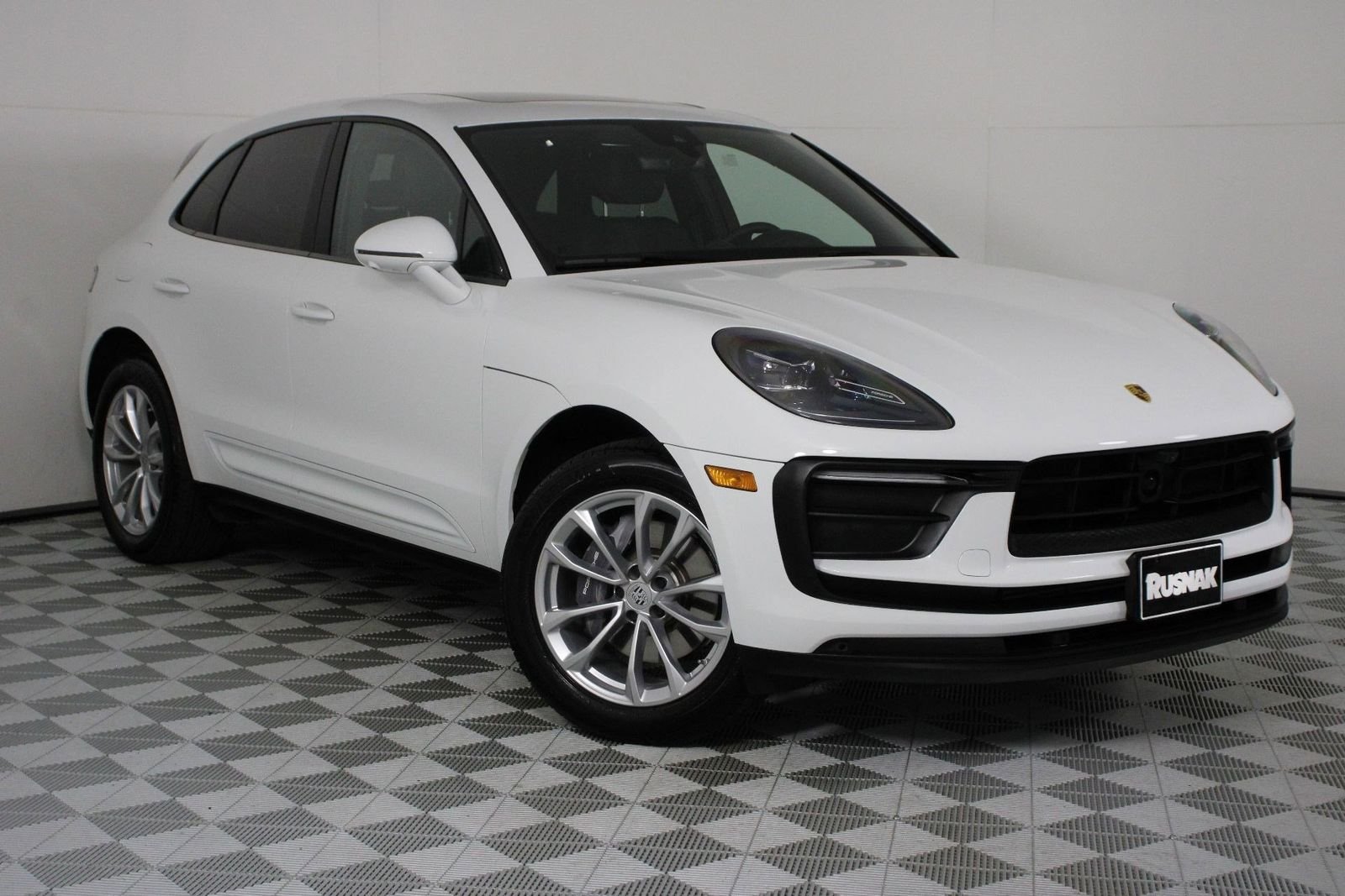 Certified Used 2026 White Porsche  image 9