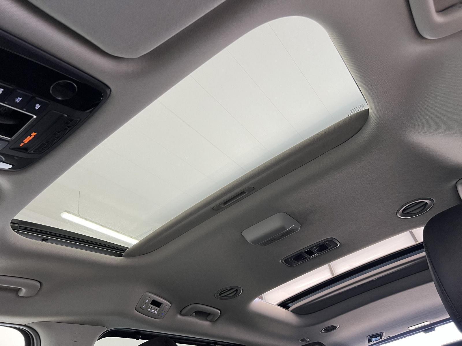 2025 Kia Carnival SX Prestige - Photo 25