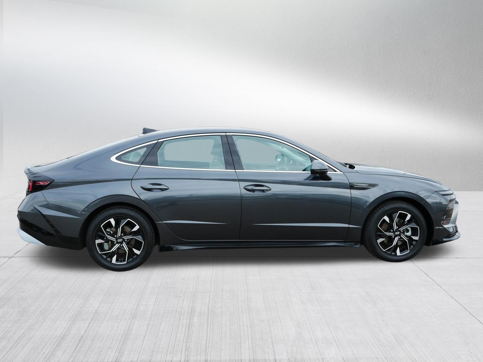 2025 Hyundai Sonata SEL - Photo 8