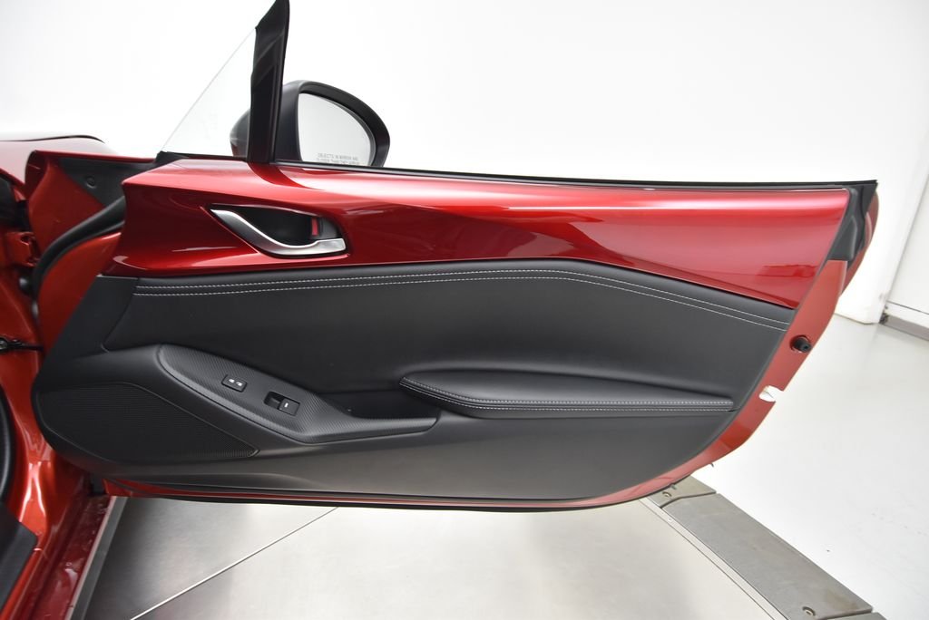 New 2026 Soul Red Crystal Metallic Mazda Club image 37