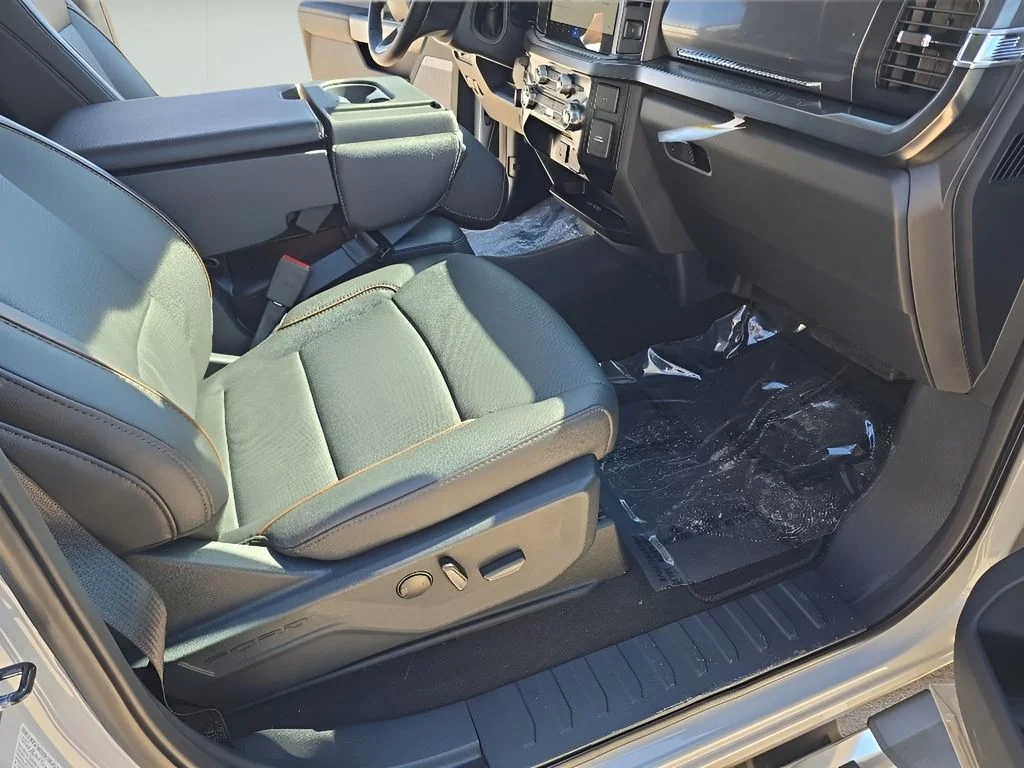 New 2026 Avalanche Ford F-250® Lariat® image 36