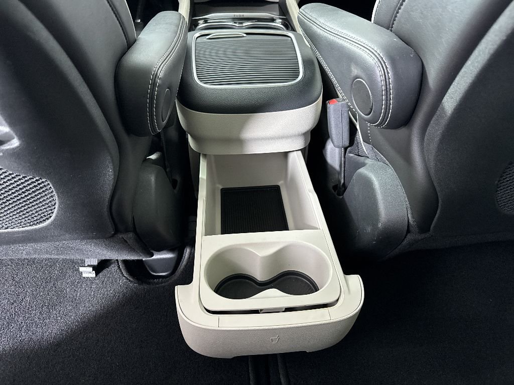 2023 Chrysler Pacifica Limited - Photo 31