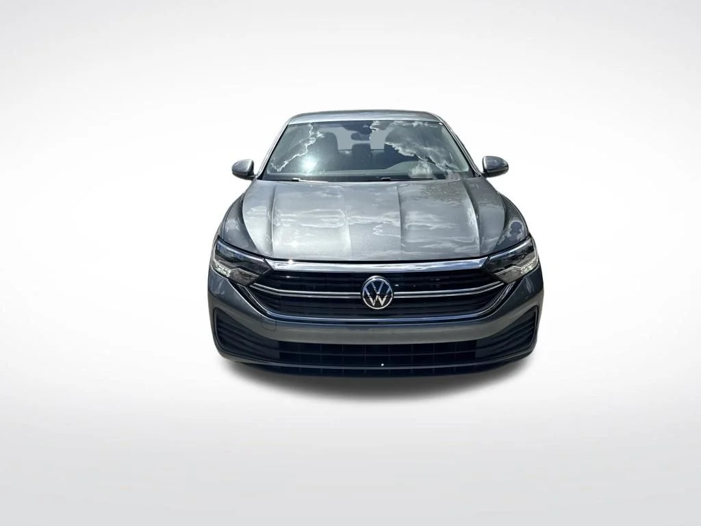 Used 2024 Gray Volkswagen 1.5T S image 3