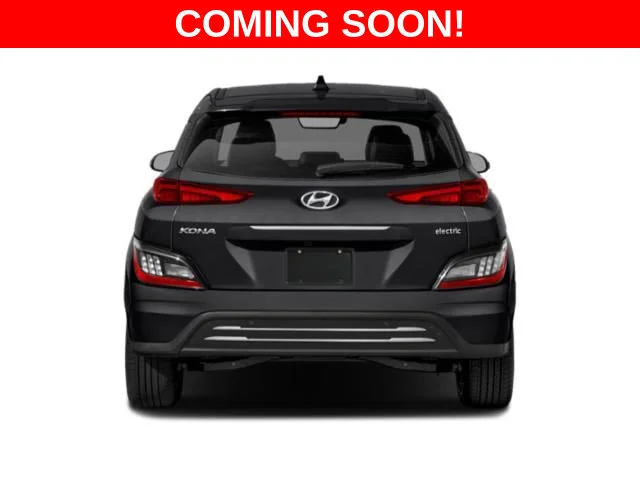 Used 2023 Black Hyundai SE image 3