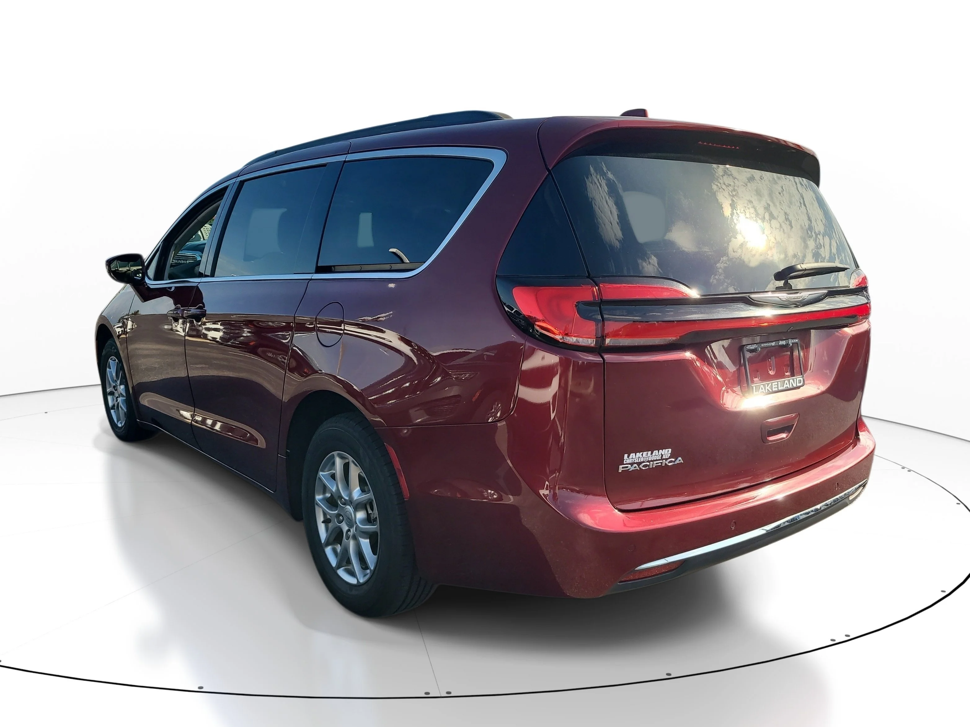 Used 2021 Velvet Red Pearlcoat Chrysler Touring image 6