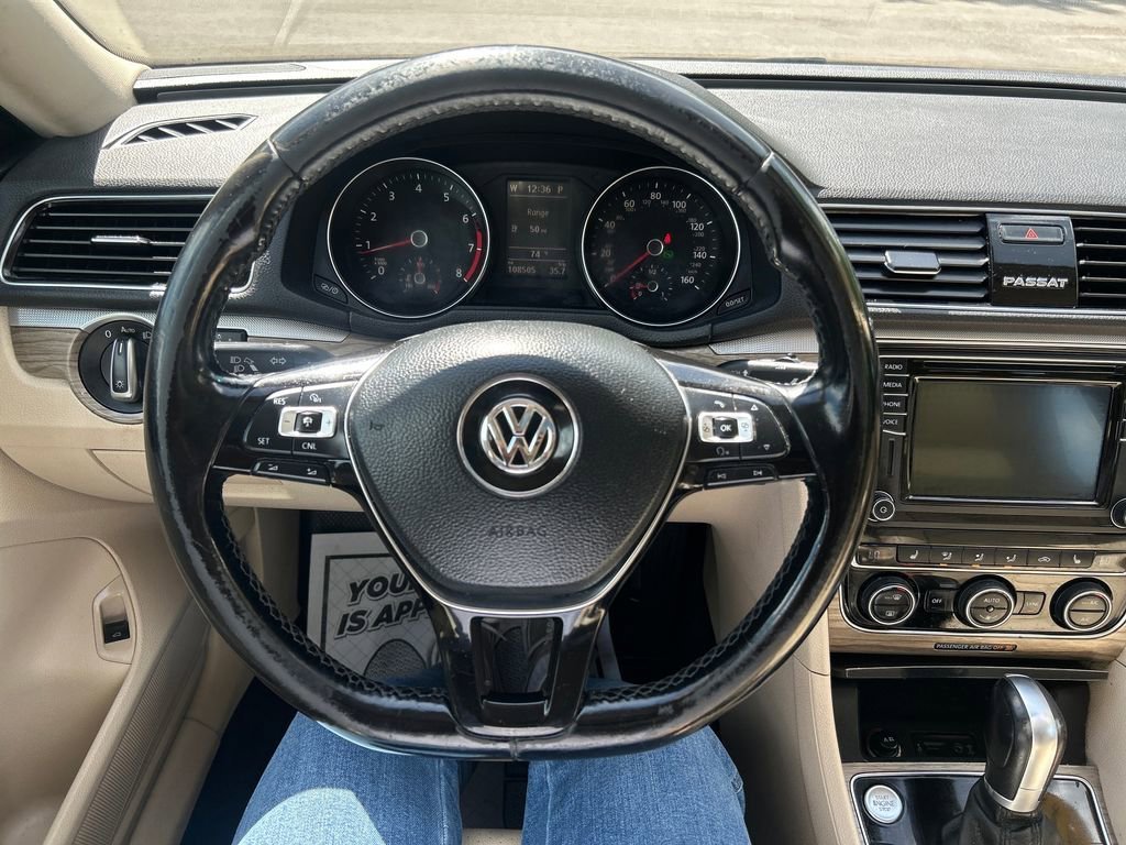 Used 2018 Black Volkswagen 2.0T SE image 23