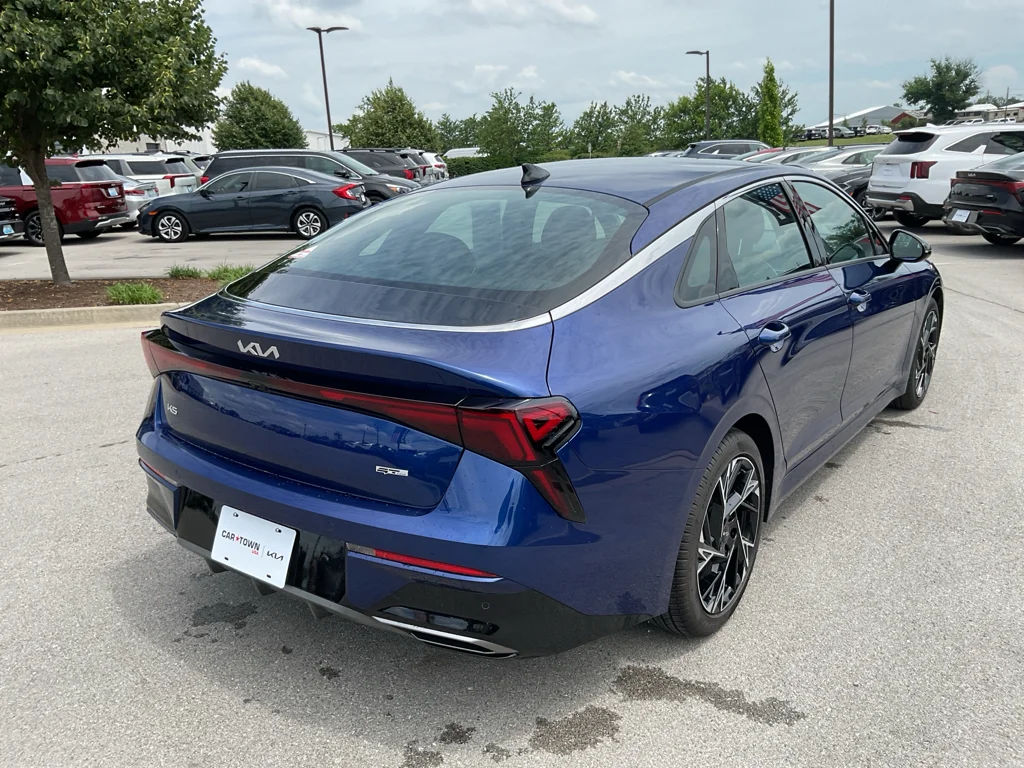 Used 2026 Yacht Blue Kia GT-Line image 9