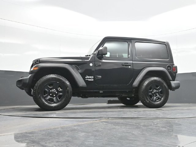 Used 2021 Black Jeep Sport image 21