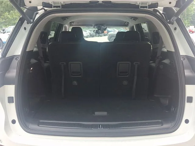 Used 2023 White Jeep Limited image 28