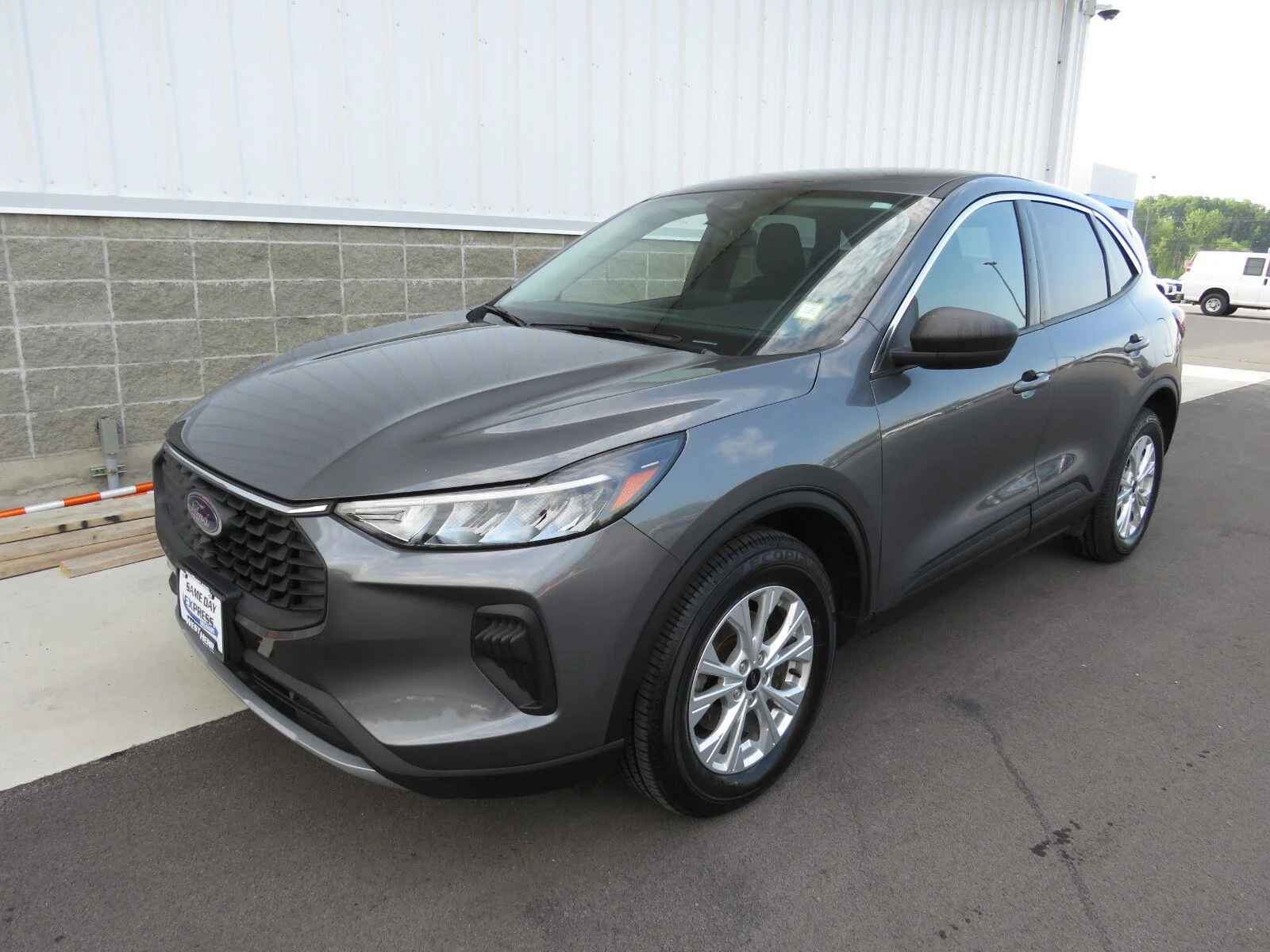 Used 2023  Ford Active image 12