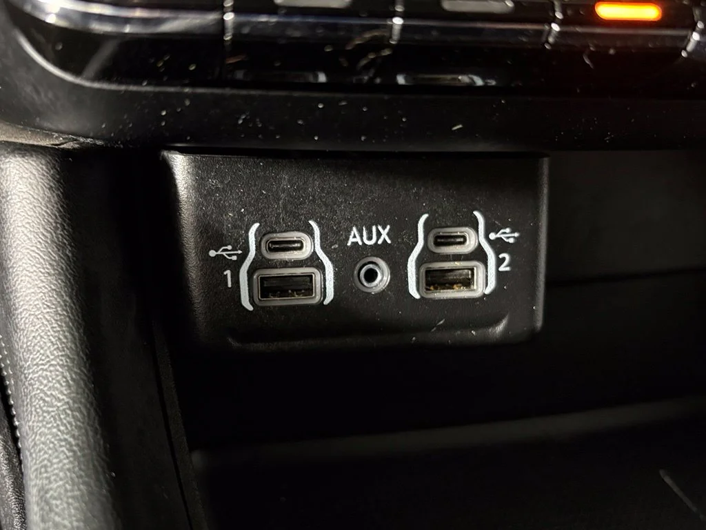 Used 2022 Gray Dodge SXT image 24