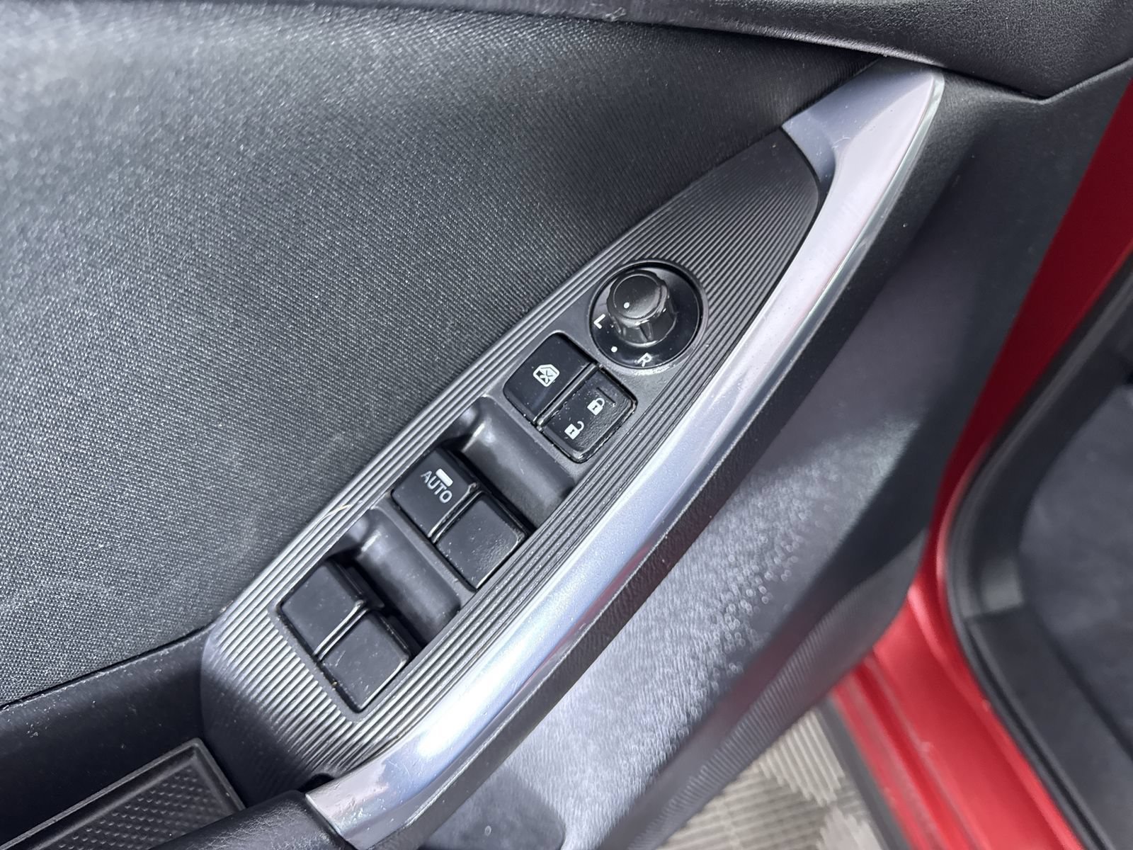 Used 2015 Soul Red Mazda Sport image 14