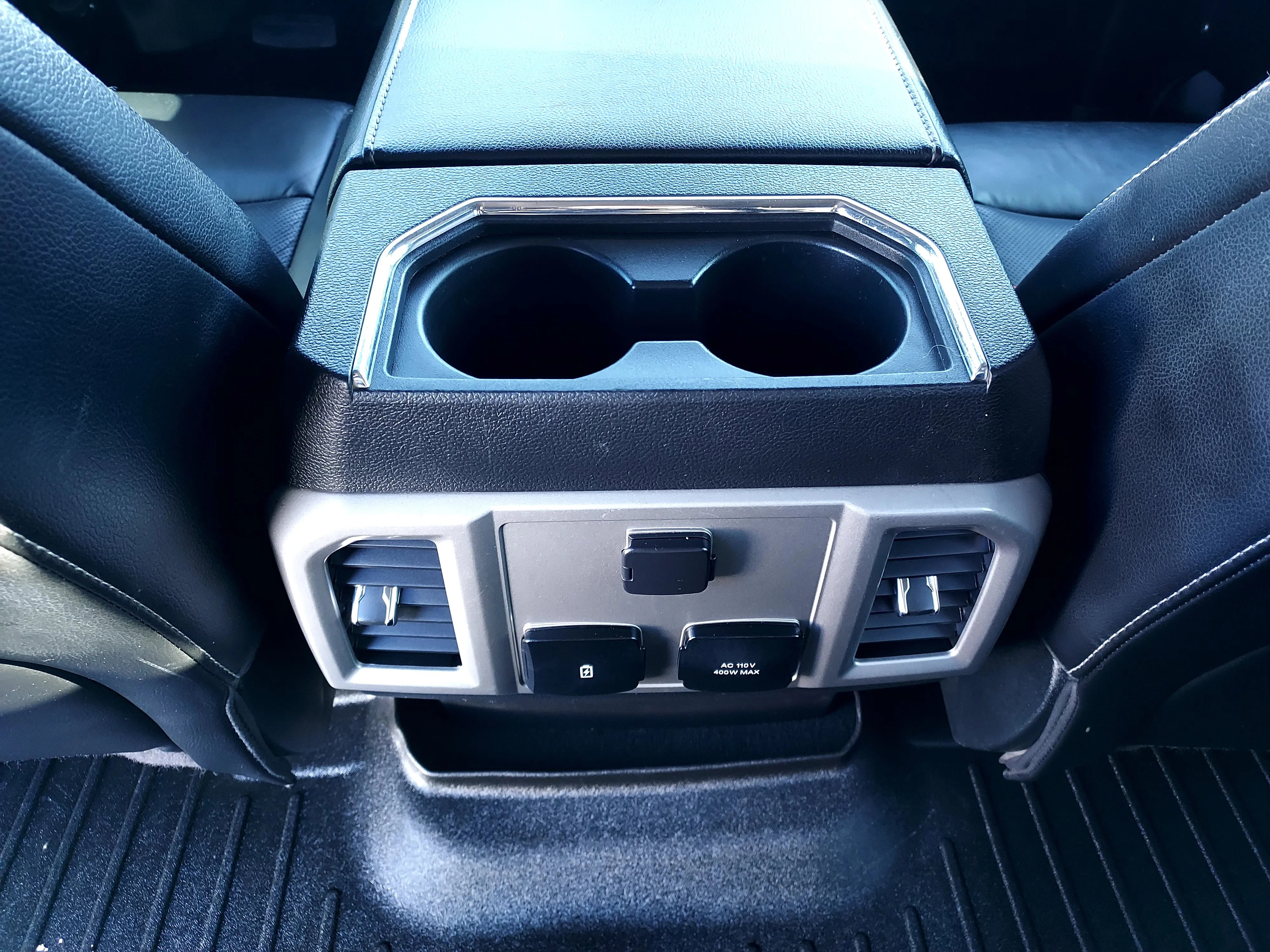 Used 2020 White Ford LARIAT image 18